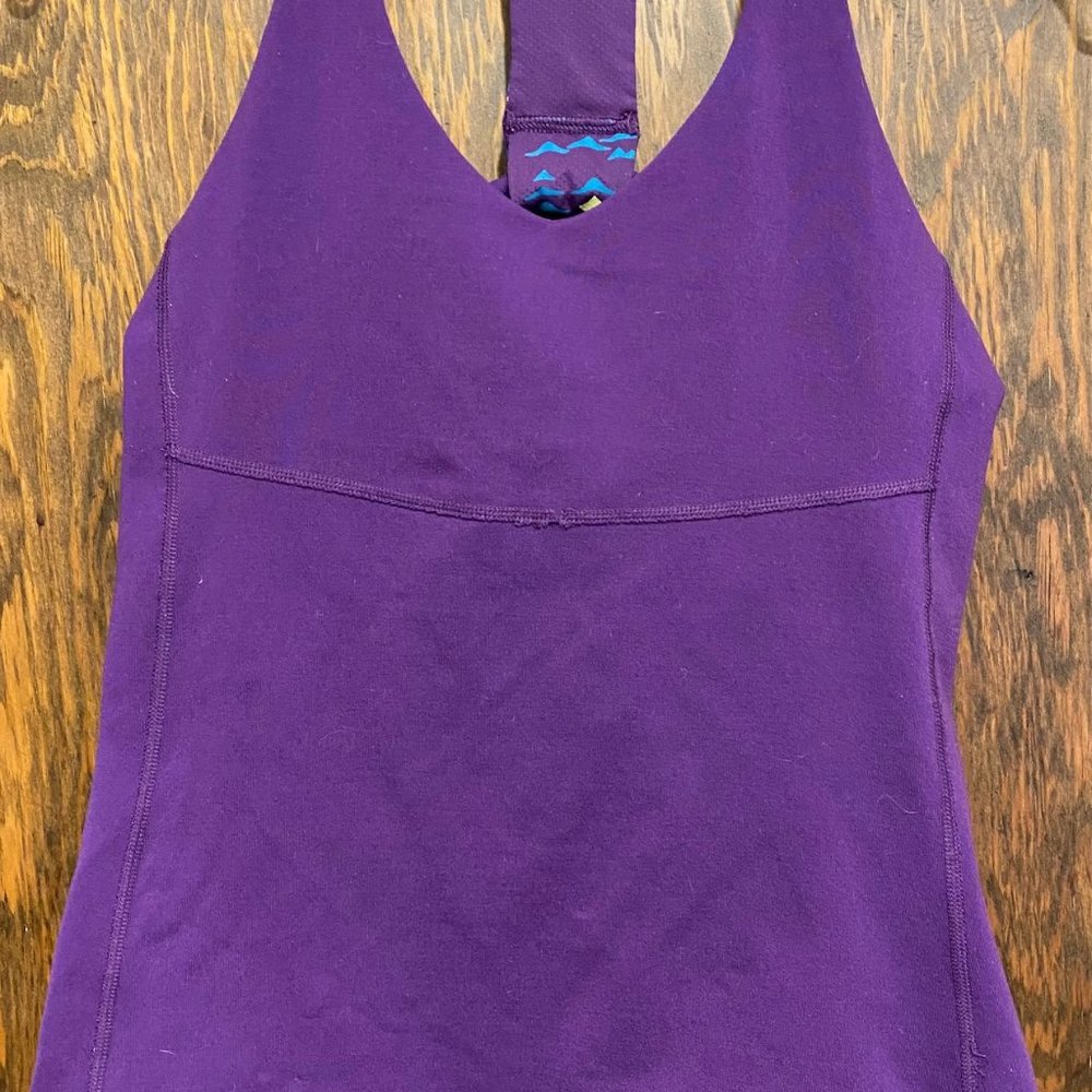 North Face Purple Athletic Tank Top with Shelf Bra - Medium